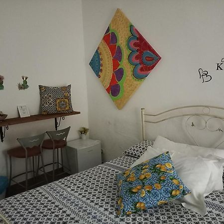 Al Molo Sant'Eligio Hotel ตารันโต ภายนอก รูปภาพ