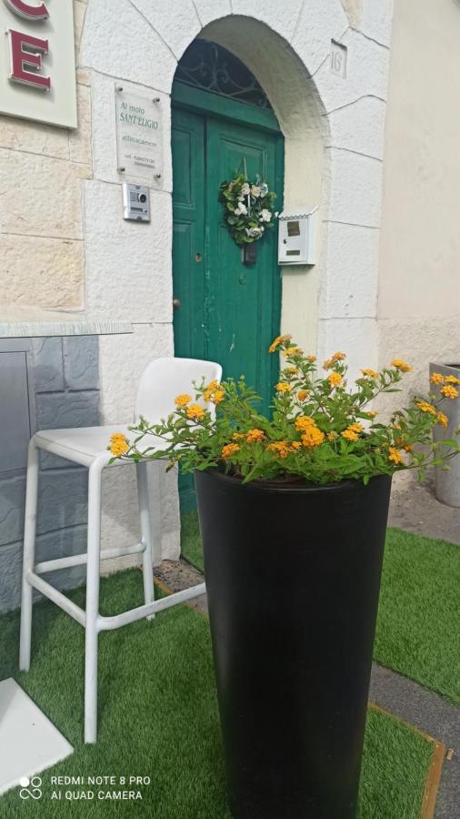 Al Molo Sant'Eligio Hotel ตารันโต ภายนอก รูปภาพ