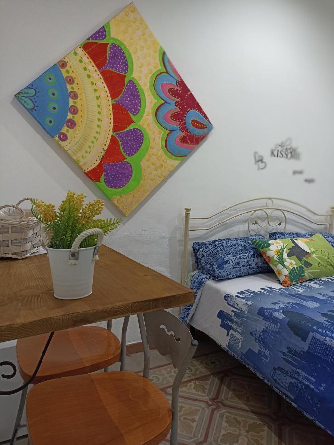 Al Molo Sant'Eligio Hotel ตารันโต ภายนอก รูปภาพ
