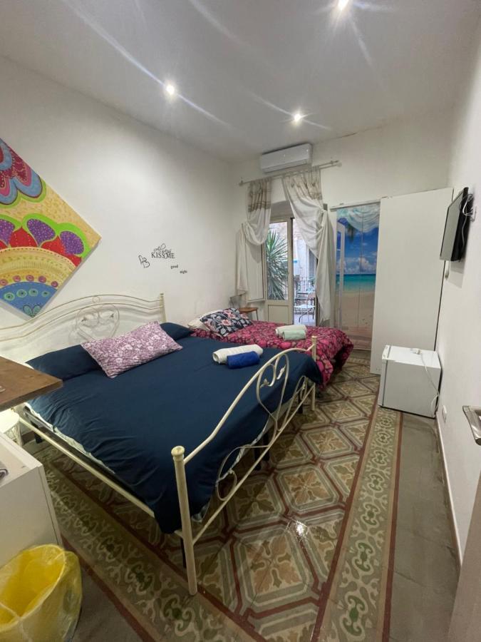 Al Molo Sant'Eligio Hotel ตารันโต ภายนอก รูปภาพ