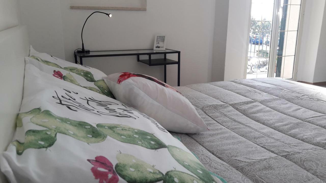 Al Molo Sant'Eligio Hotel ตารันโต ภายนอก รูปภาพ