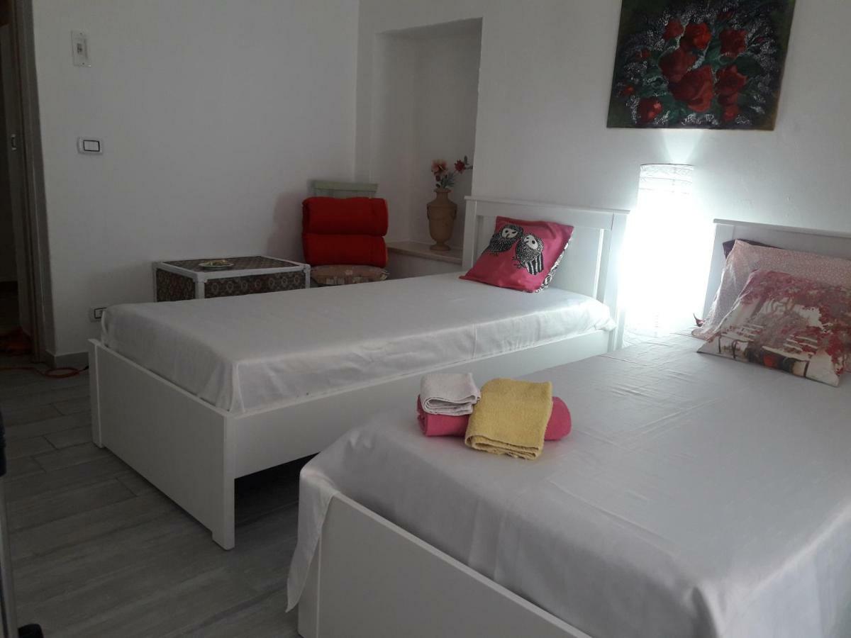Al Molo Sant'Eligio Hotel ตารันโต ภายนอก รูปภาพ