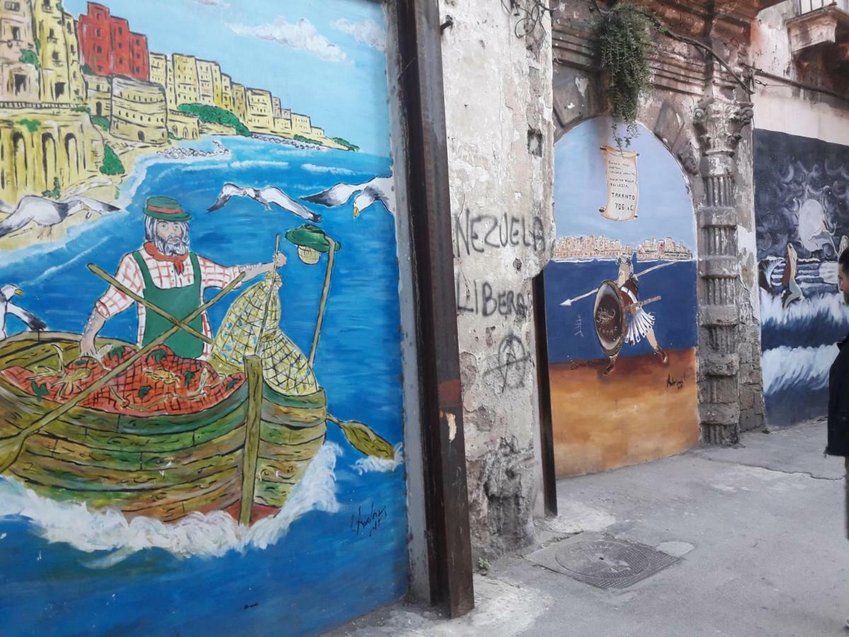 Al Molo Sant'Eligio Hotel ตารันโต ภายนอก รูปภาพ
