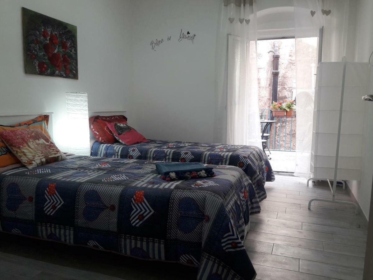 Al Molo Sant'Eligio Hotel ตารันโต ภายนอก รูปภาพ