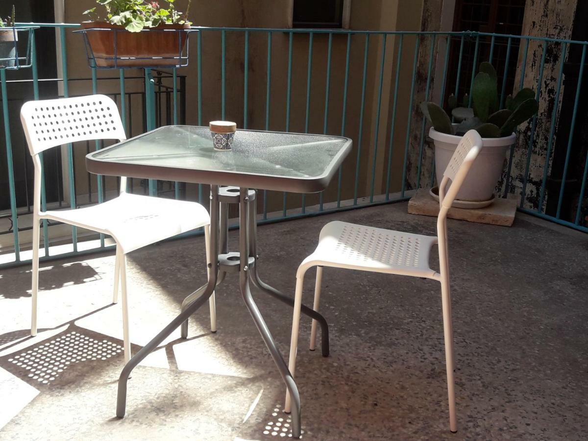 Al Molo Sant'Eligio Hotel ตารันโต ภายนอก รูปภาพ
