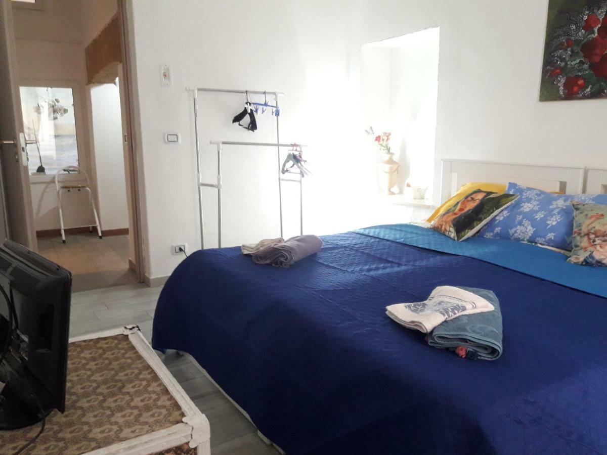 Al Molo Sant'Eligio Hotel ตารันโต ภายนอก รูปภาพ